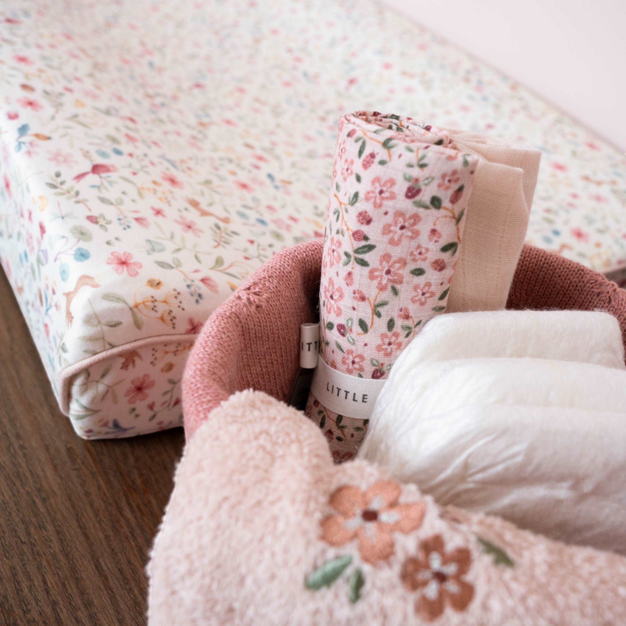 little-dutch-set-2-panakia-agkalias-apo-mouselina-fairy-floral-blossom-70-x-70_1_littlebox.gr