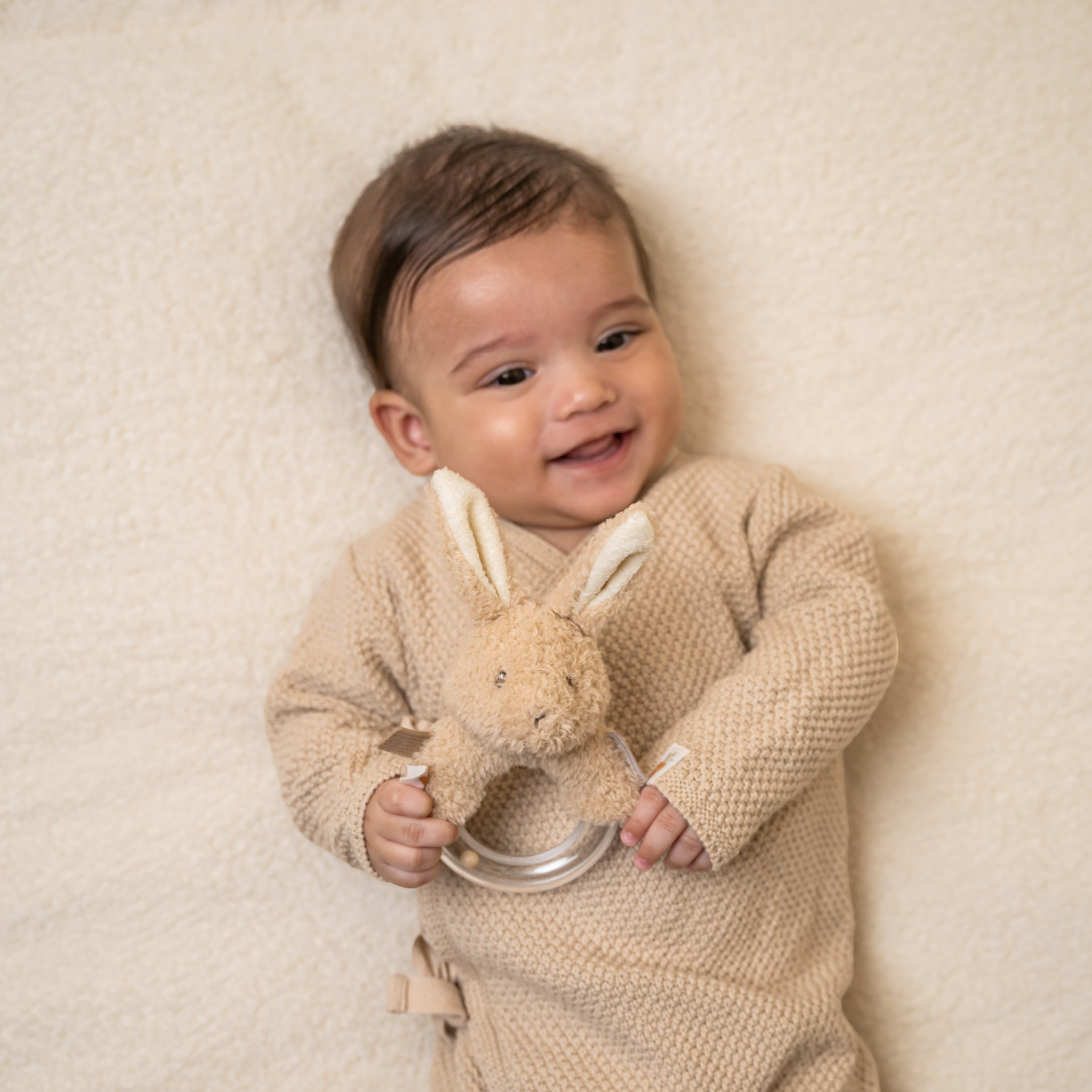 little-dutch-yfasmatini-koudounistra-kounelaki-me-kriko-baby-bunny_1_littlebox.gr